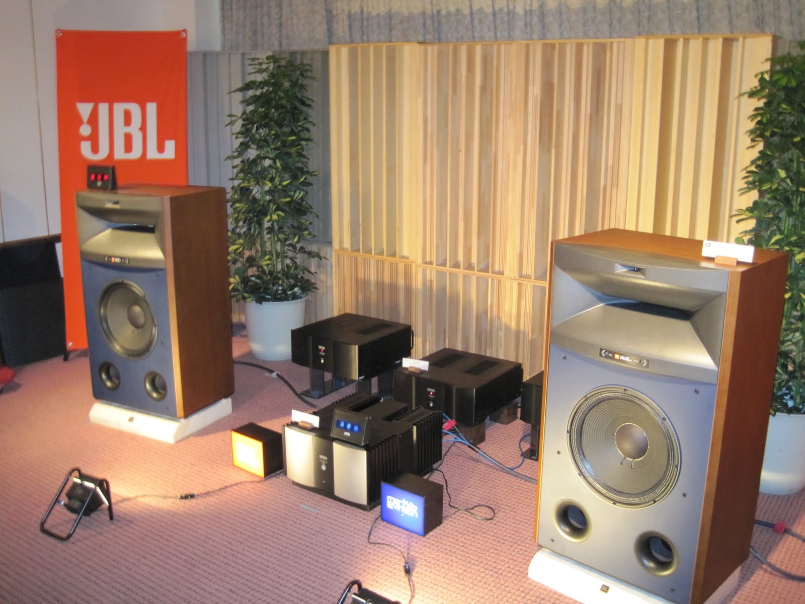 JBL