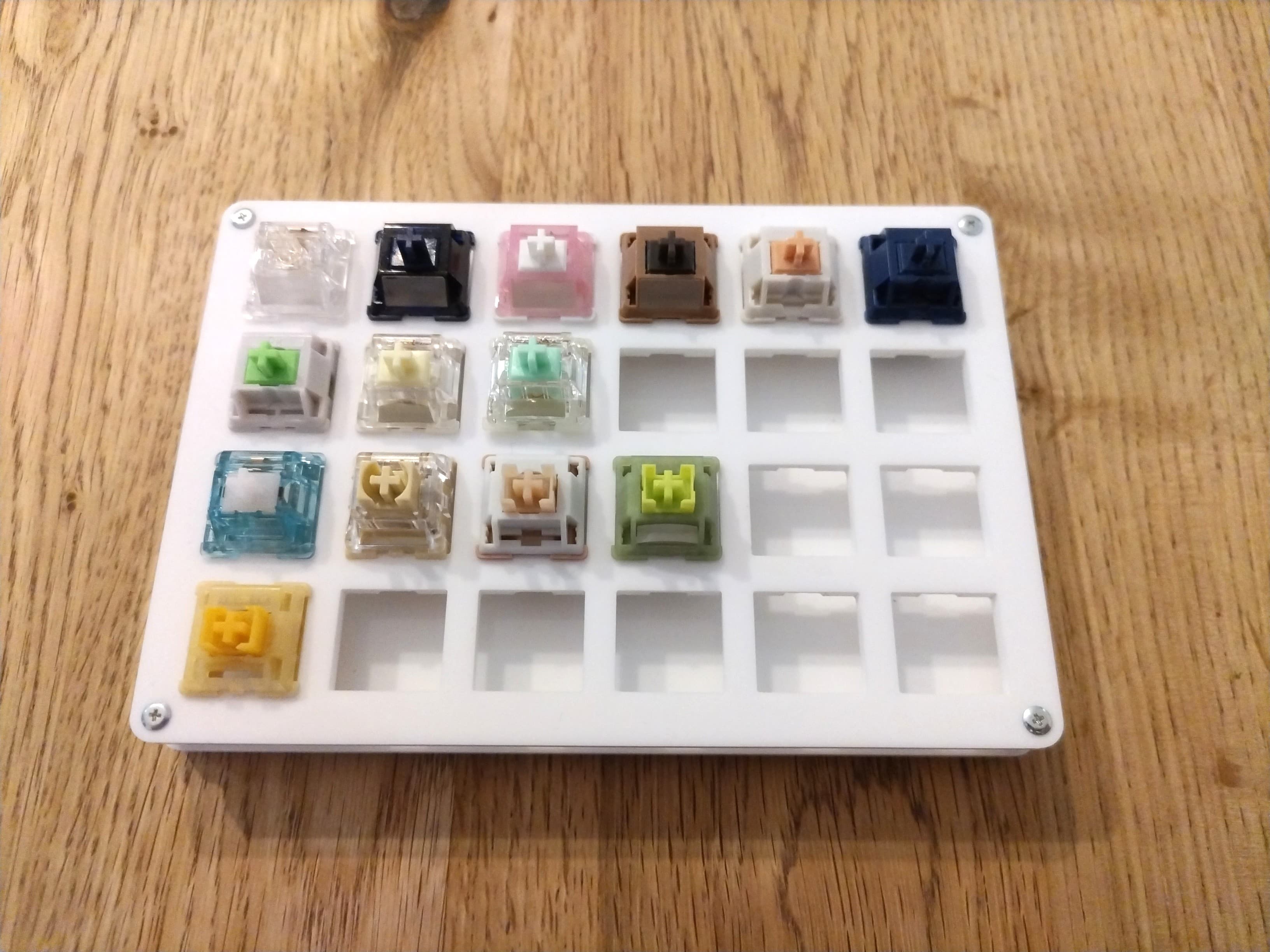 アクリルキーテスター台